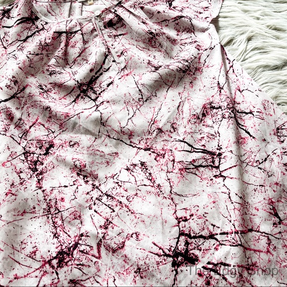 Milano | Marble Print Pleat Neck Cap Sleeve Blouse - Picture 2 of 5